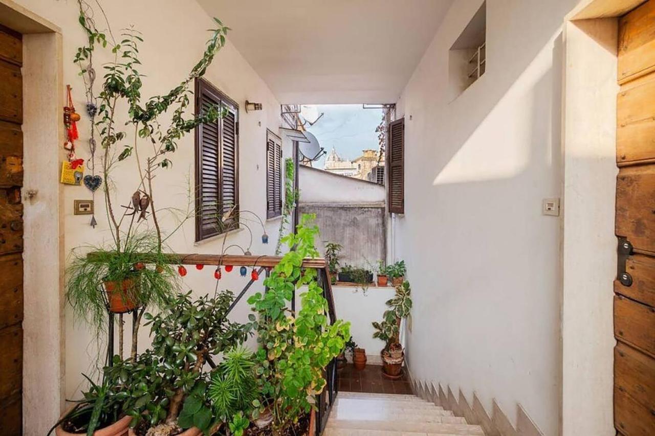Hostme Colosseum Apartment Rome Buitenkant foto